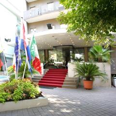 Hotel Derby Римини фото 2