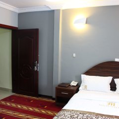 Mbayaville Hotel in Douala, Cameroon from 73$, photos, reviews - zenhotels.com guestroom photo 2