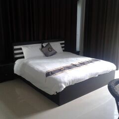 Отель But Different Phuket Guesthouse комната для гостей фото 6