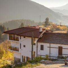 Отель Guest House Panorama Чепеларе вид на фасад