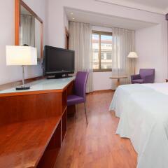Hotel Madrid Centro, managed by Meliá удобства в номере