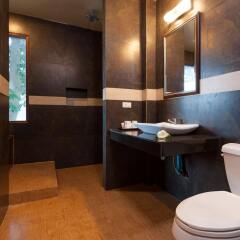 Отель Palm Leaf Resort Koh Tao ванная