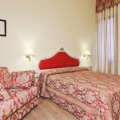Отель San Lio Tourist House Венеция комната для гостей фото 3