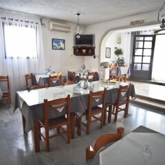 Отель Holiday Beach Resort Греция, Остров Санторини - отзывы, цены и фото номеров - забронировать отель Holiday Beach Resort онлайн питание