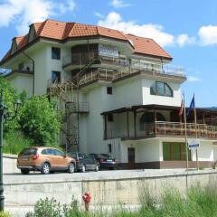 Hotel Crystal парковка