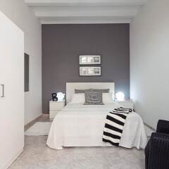 Отель BHM1-012 Beautiful Apartment Испания, Барселона - отзывы, цены и фото номеров - забронировать отель BHM1-012 Beautiful Apartment онлайн комната для гостей фото 2