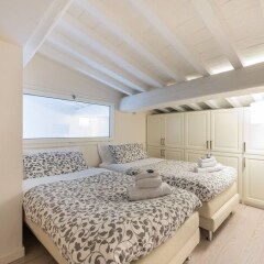 Отель Amazing Penthouse in Historic Center комната для гостей фото 3