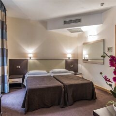 Hotel Tritone сейф в номере