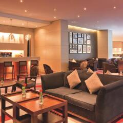 Movenpick Hotel & Apartments Bur Dubai гостиничный бар