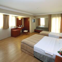 Julian Club Hotel комната для гостей фото 6