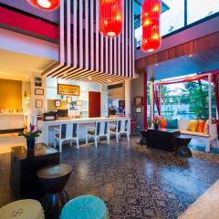 Отель Red Ginger Chic Resort гостиничный бар