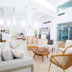 Отель Coral House by CanaBay Hotels интерьер отеля фото 2