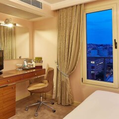 Doubletree By Hilton Hotel Izmir - Alsancak удобства в номере