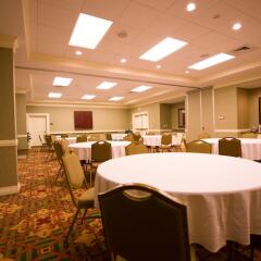 Отель Vicksburg Inn & Suites