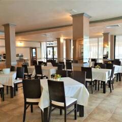 Апартаменты Apartment with Kitchenette in Avalon Complex питание