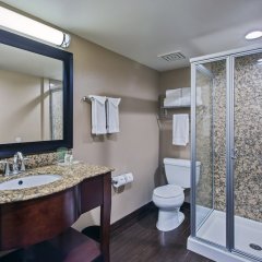 DoubleTree by Hilton Fullerton in Fullerton, United States of America from 190$, photos, reviews - zenhotels.com bathroom