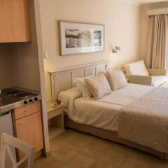 Отель VIVA Cala Mesquida Resort & Spa в номере