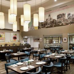 Отель Doubletree by Hilton Los Angeles Downtown США, Лос-Анджелес - 8 отзывов об отеле, цены и фото номеров - забронировать отель Doubletree by Hilton Los Angeles Downtown онлайн питание фото 2