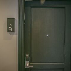 Отель Marwin Space бассейн