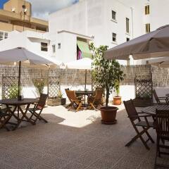 Отель Hostal Residencia Europa Punico бассейн
