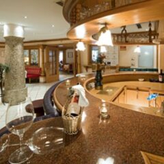 Отель Ferienhotel Fuchs Австрия, Зёлль - отзывы, цены и фото номеров - забронировать отель Ferienhotel Fuchs онлайн гостиничный бар