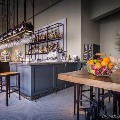 Отель Park Plaza Victoria London Великобритания, Лондон - отзывы, цены и фото номеров - забронировать отель Park Plaza Victoria London онлайн гостиничный бар