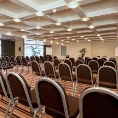 Отель Mercure Paris Massy Gare TGV