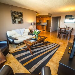 Отель Obasa Suites Saskatoon фитнесс-зал