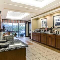 Отель Clarion Inn Chattanooga США, Чаттануга - отзывы, цены и фото номеров - забронировать отель Clarion Inn Chattanooga онлайн питание