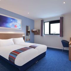 Отель Travelodge Heathrow Terminal 5 комната для гостей фото 5