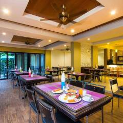 Отель Baan Karon Resort питание