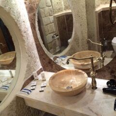 Отель Oread Cave Suites ванная