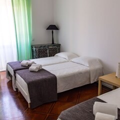 Отель Home Sweet Lisbon комната для гостей