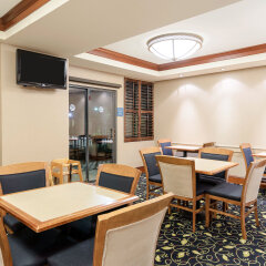 Comfort Inn & Suites Newark - Wilmington in Newark, United States of America from 134$, photos, reviews - zenhotels.com meals