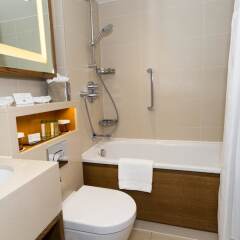 Отель DoubleTree by Hilton Hotel London - Hyde Park Великобритания, Лондон - отзывы, цены и фото номеров - забронировать отель DoubleTree by Hilton Hotel London - Hyde Park онлайн ванная фото 3