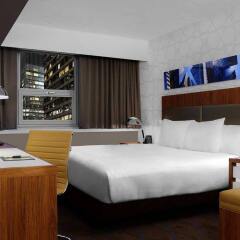 Отель DoubleTree by Hilton Metropolitan - New York City США, Нью-Йорк - 9 отзывов об отеле, цены и фото номеров - забронировать отель DoubleTree by Hilton Metropolitan - New York City онлайн комната для гостей фото 2