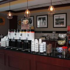Отель Hampton Inn & Suites Staten Island США, Нью-Йорк - отзывы, цены и фото номеров - забронировать отель Hampton Inn & Suites Staten Island онлайн питание фото 3