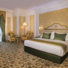 Royal Rose Hotel комната для гостей