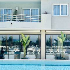 Aqua Hotel Montagut Suites бассейн фото 3