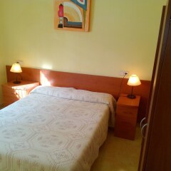 Отель Hostal Lleida комната для гостей фото 8