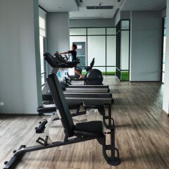 Отель Wooden Suites (the Rich @sathorn-taksin) Бангкок фитнесс-зал