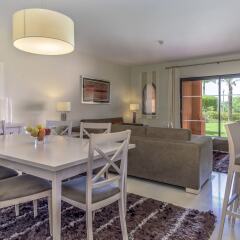 Апартаменты Amendoeira Golf Resort - Apartments and villas комната для гостей фото 18