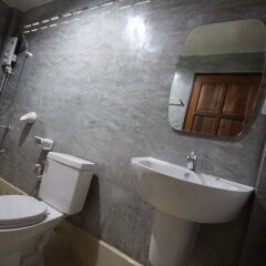 Отель Lanta Andaleaf Bungalow Ланта ванная фото 2