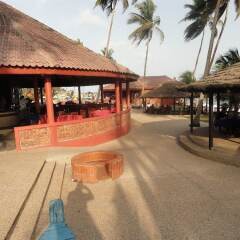 Отель Coconut Grove Beach Resort Гана, Шама - отзывы, цены и фото номеров - забронировать отель Coconut Grove Beach Resort онлайн пляж фото 2