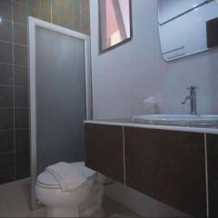 Отель Buathong Place Таиланд, Самуи - отзывы, цены и фото номеров - забронировать отель Buathong Place онлайн ванная