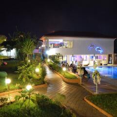 Yunus Hotel