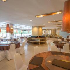 Отель R-Con Wong Amat Suite