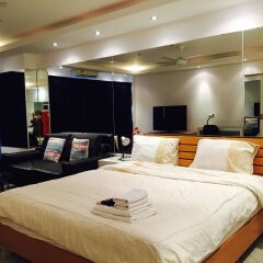 Отель View Talay 6 Pattaya Beach Condominium By Honey Паттайя комната для гостей фото 5