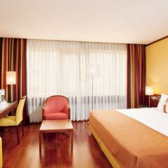 Отель Holiday Inn Lisbon Continental комната для гостей фото 8