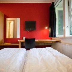 Отель Zleep Hotel Aalborg Дания, Алборг - отзывы, цены и фото номеров - забронировать отель Zleep Hotel Aalborg онлайн удобства в номере фото 2